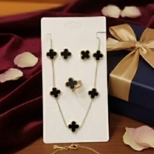 Elegant Black Clover 5-Petal Jewellery Set – Necklace, Bracelet, Earrings & Ring (4-Piece Set)